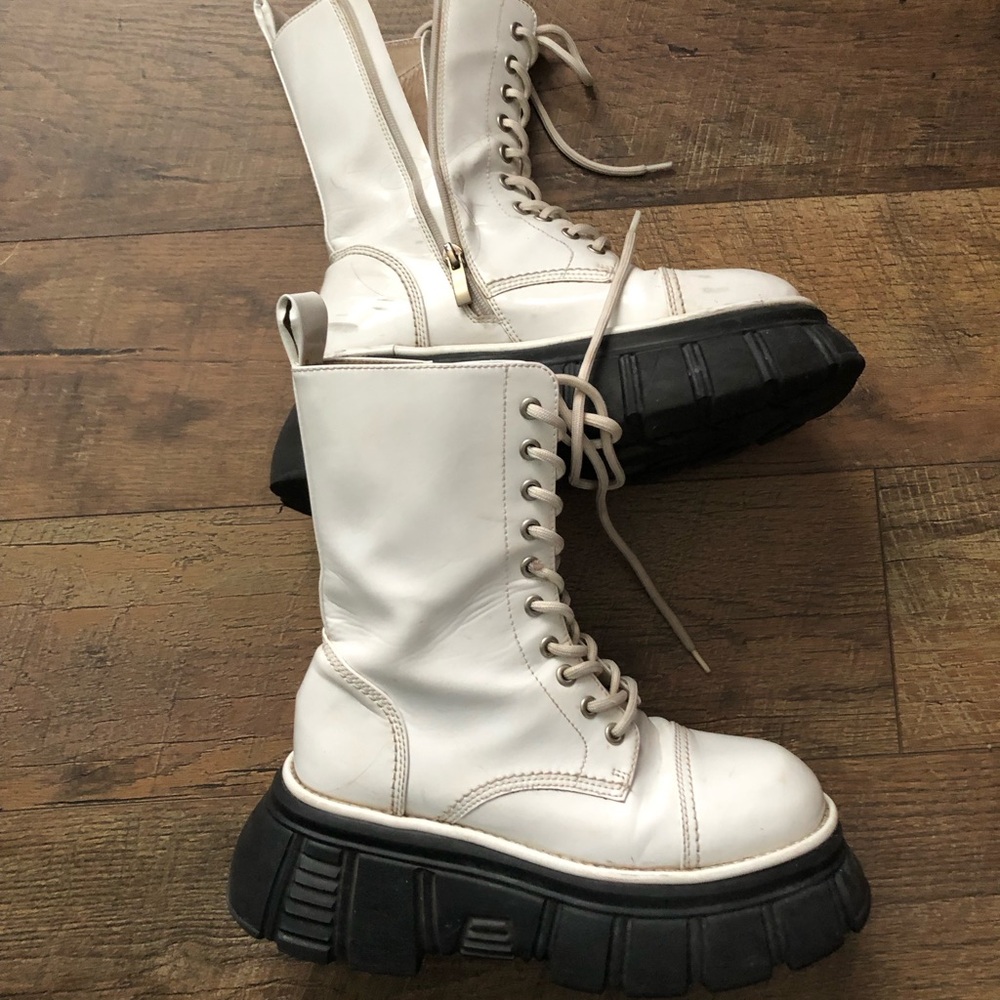 Women's White Platform Boots - Picture 2 of 6